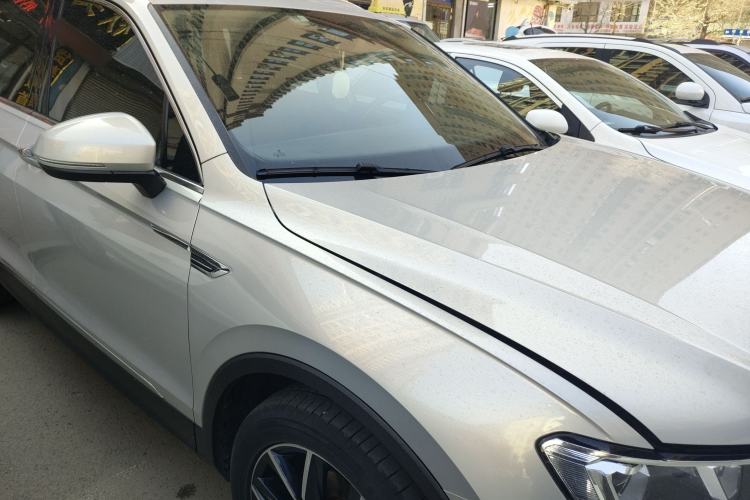 Used Volkswagen Tiguan L 2019 330TSI Automatic Two-Wheel Drive Smart Luxury Version China V Emission Standard