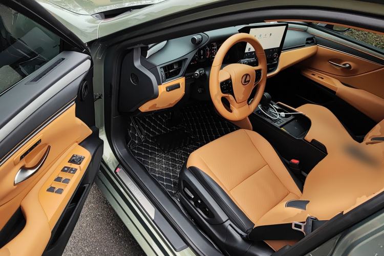 Used Lexus ES 2025 200 Premium Edition
