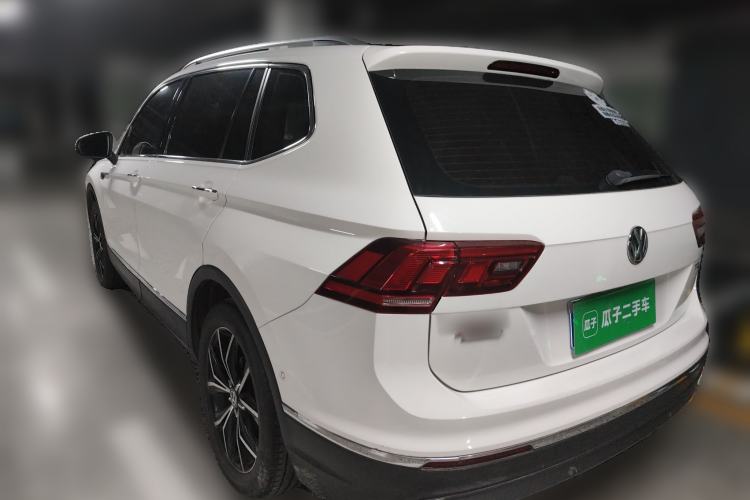 Used Volkswagen Tiguan L 2020 330TSI Automatic Two-Wheel Drive Smart Luxury Edition China VI Standard
