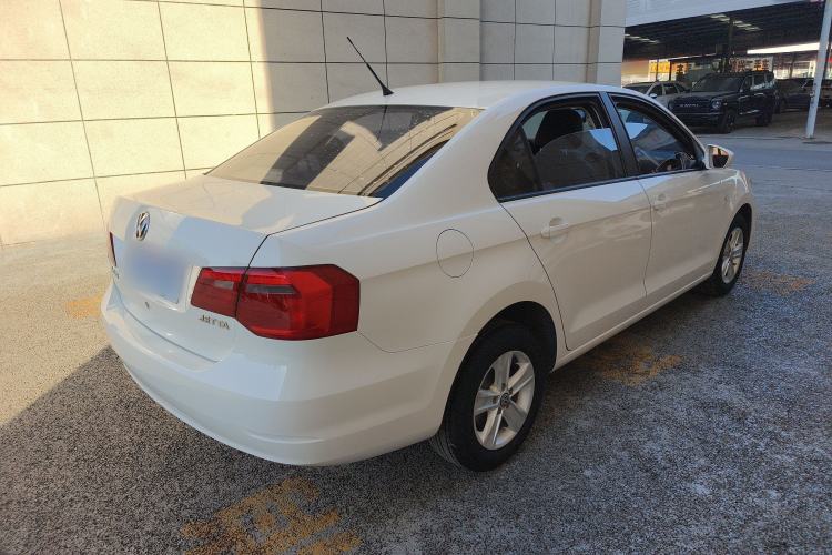 Used Volkswagen Jetta 2015 Zhuihui Edition 1.4L Manual Fashion Model
