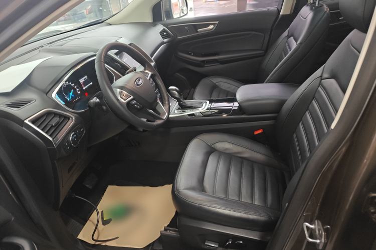 Used Ford Edge 2016 EcoBoost 245 Two-Wheel-Drive Titanium 7-Seater