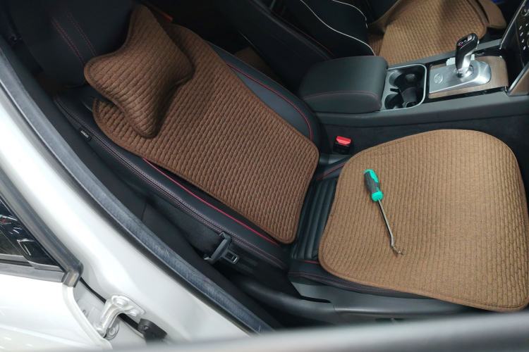 Used Land Rover Discovery Sport New Energy 2022 Facelifted P300e Plug-in Hybrid Electric Version
