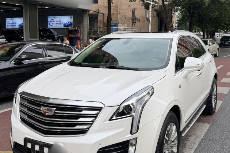 Used Cadillac XT5 2018 25T Luxury Model Front Left 45 Deg