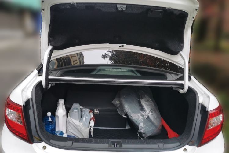 Used BYD G5 2014 1.5TID Automatic Prestige Model
