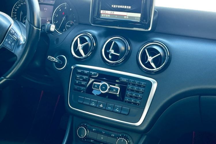 Used Mercedes-Benz A-Class (Import) 2013 A 180 Fashion Model
