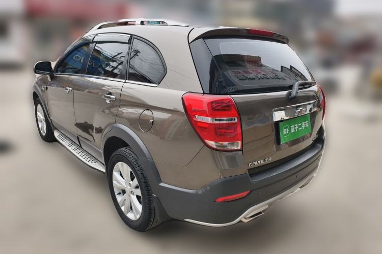 Used Chevrolet Captiva 2017 2.4L 4x4 Flagship Edition 7-Seater Rear Left 45 Deg