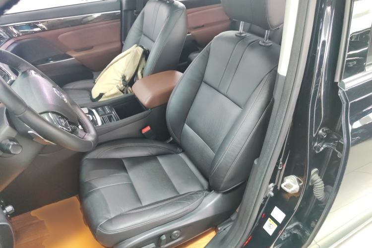 Used GAC Trumpchi GS8 2017 320T Two-Wheel Drive Luxury Smart Connectivity Version (7 Seats)