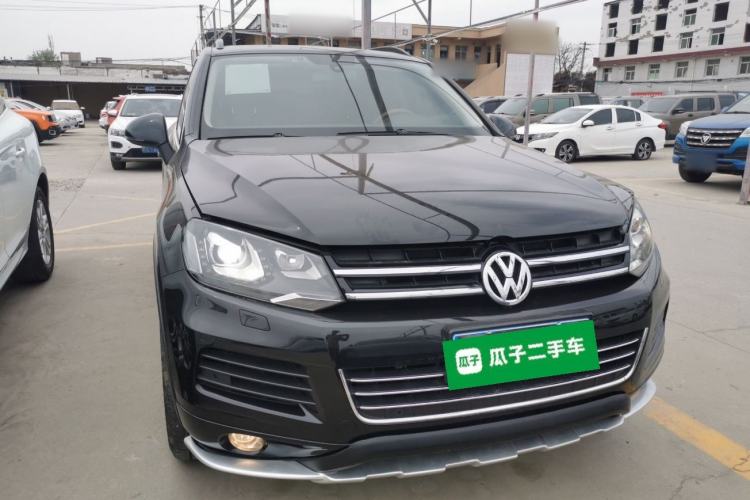 Used Volkswagen Touareg 2011 3.0 TSI Comfort Version Front