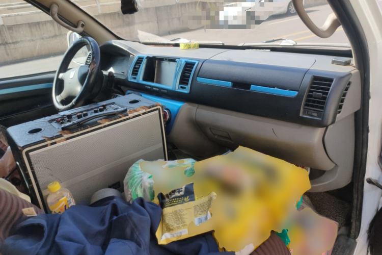 Used Farizon Xingxiang E6 2020 Van with High Roof 1365kg Payload Capacity Equipped with CATL's High-Energy Battery