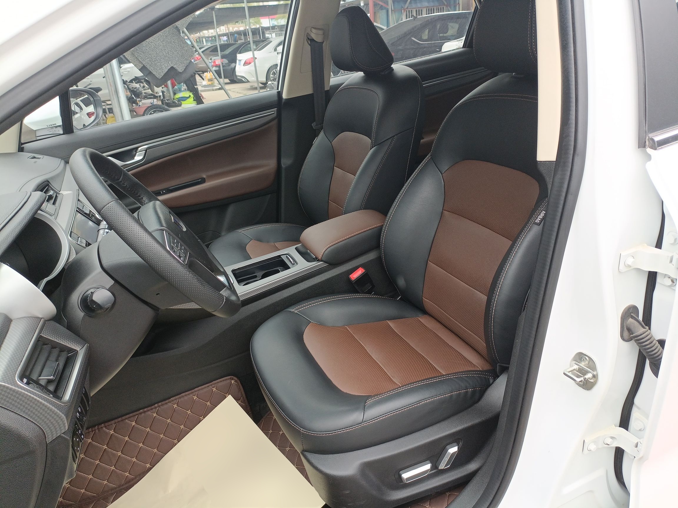 Interior delantero
