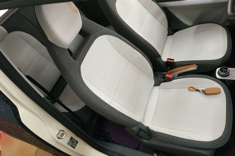 Used Geely Galaxy Panda 2025 210 km – Yuanqi Bear Right Front Seat