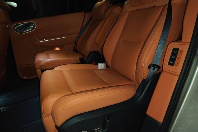 Used Lynk & Co 900 2025 1.5T Ultra
