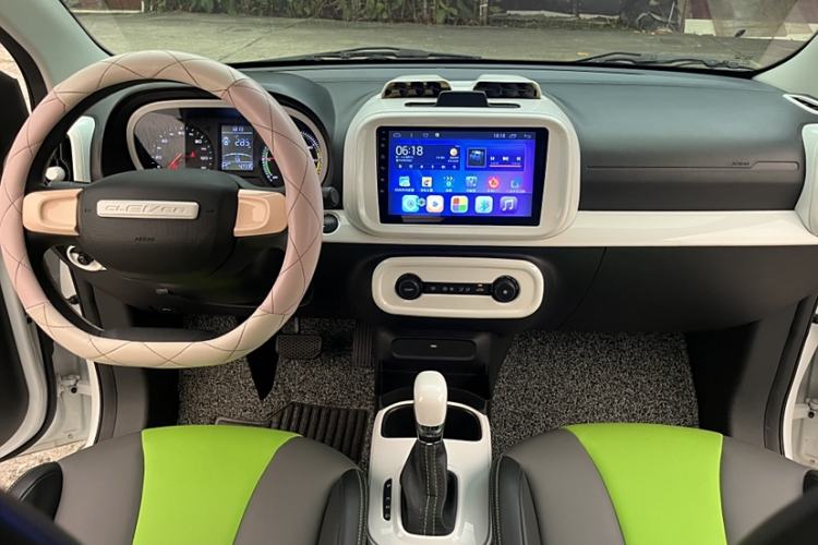 Used Roewe Clever 2021 302 km New Four-Seater Super-Efficient Version