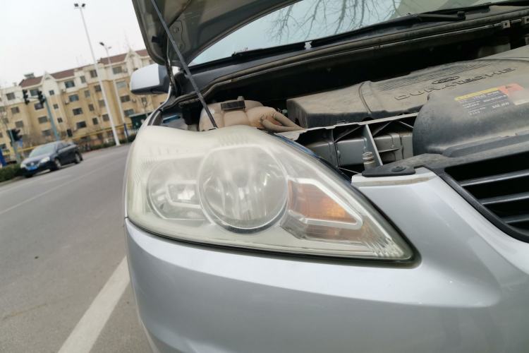 Used Ford Focus 2011 Sedan 1.8L Manual Classic Model
