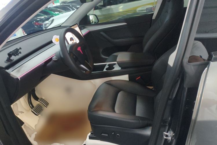 Used Tesla Model Y 2024 Rear-Wheel-Drive Version
