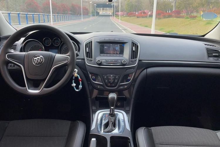 Used Buick Regal 2015 1.6T Leading Technology Model Interior 1