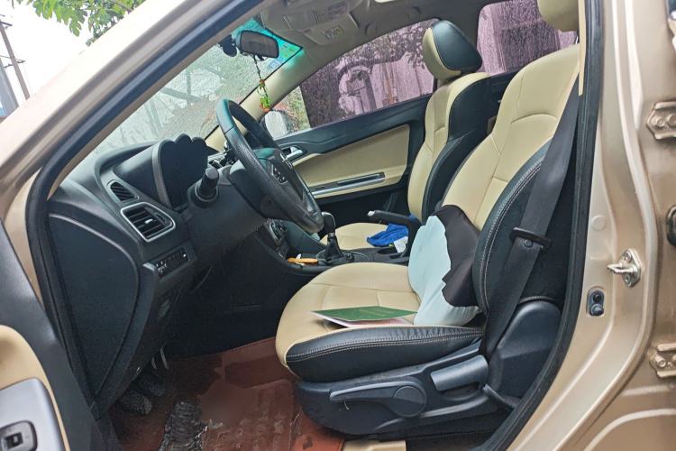 Used Haima Fumei 2016 1.6L Manual Prestige Model Upgrade Left Front Seat