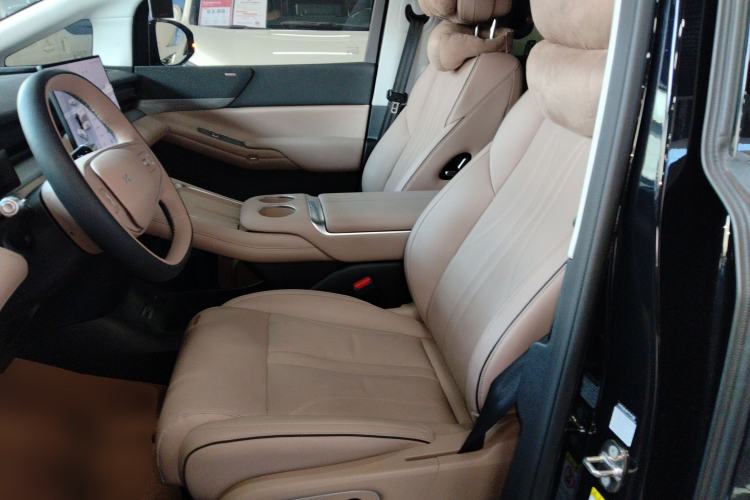 Used XPeng X9 2024 702 Ultra-Long Range Pro