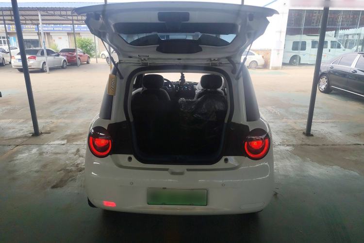 Used CHANGAN Lumin 2022 210km Sweet Edition Trunk