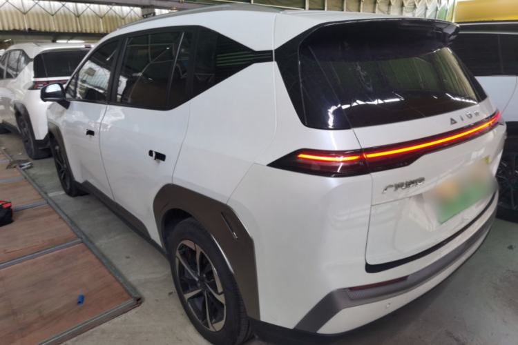 Used AION Y 2023 Younger Star Edition