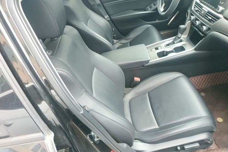 Used Honda Accord 2018 260TURBO Elite Edition China VI Right Front Seat