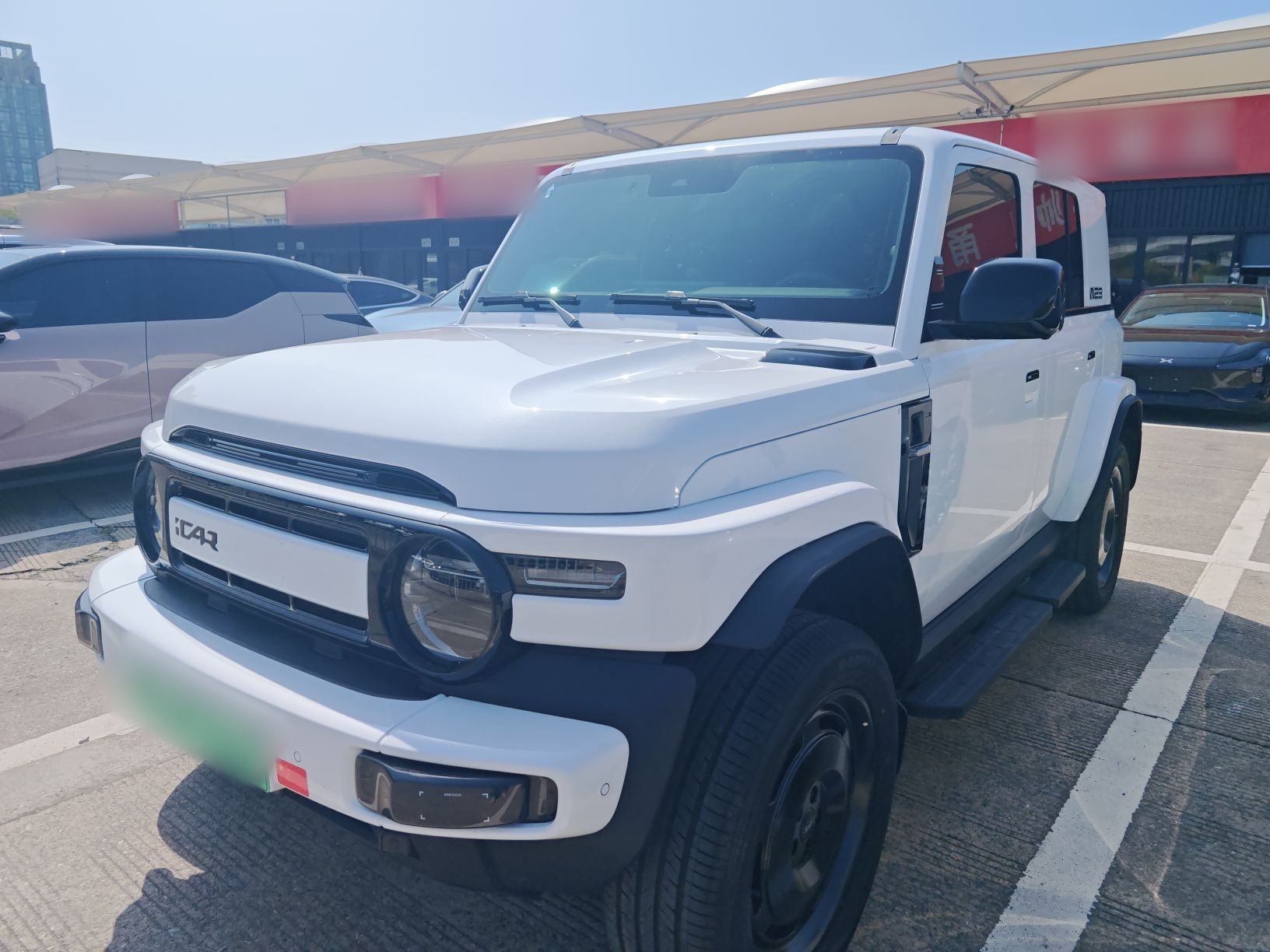 Под передней частью автомобиля