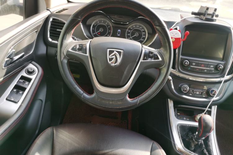 Used Baojun 560 2016 1.5T Manual Luxury Model