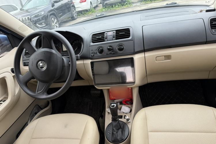 Used Skoda Fabia 2014 1.4L Automatic Crystal Edition Interior 1