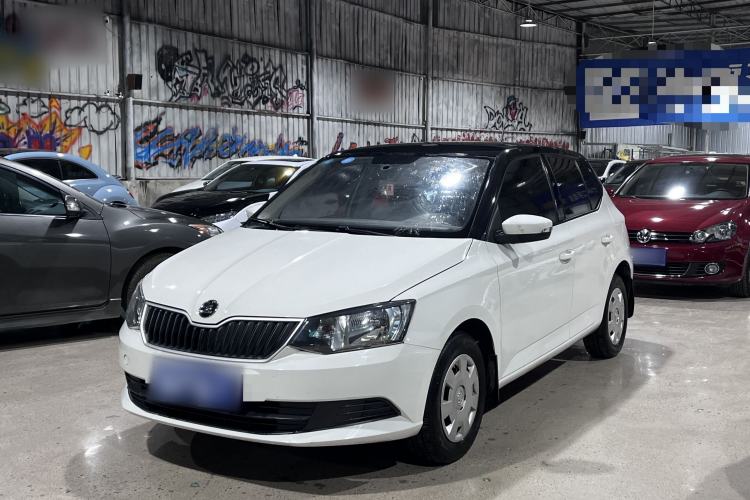 Used Skoda Fabia 2015 1.4L Manual Front-Wheel Drive Model