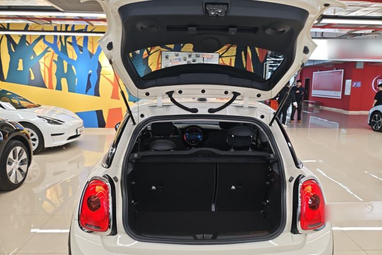 Used MINI 2018 1.5T ONE PLUS Trunk