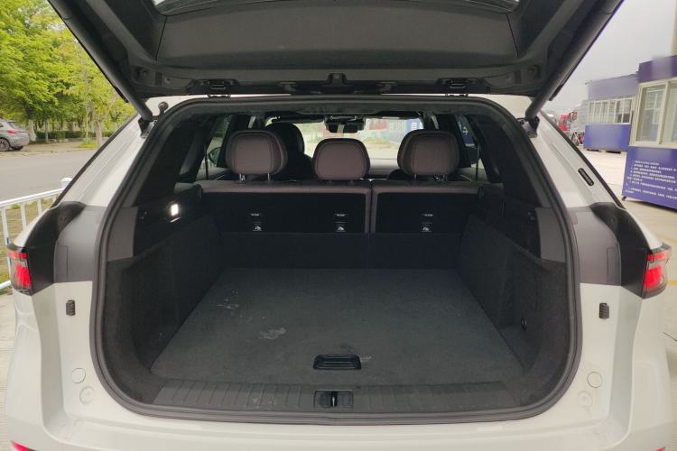 Used Chery Tiggo 9 2025 2.0T Automatic Two-Wheel Drive Luxury Edition 5 Seats Trunk