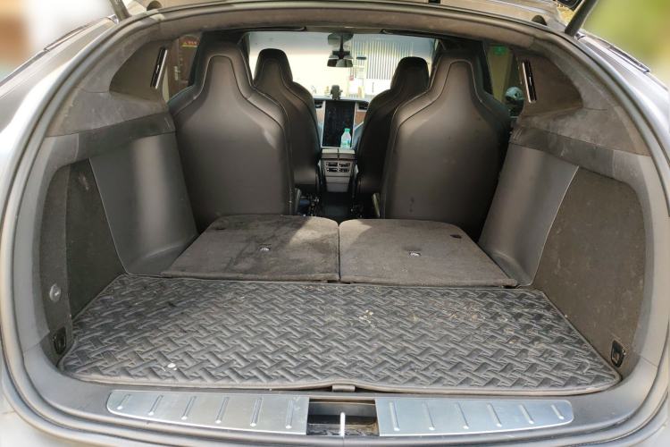 Used Tesla Model X 2016 X 75D Trunk