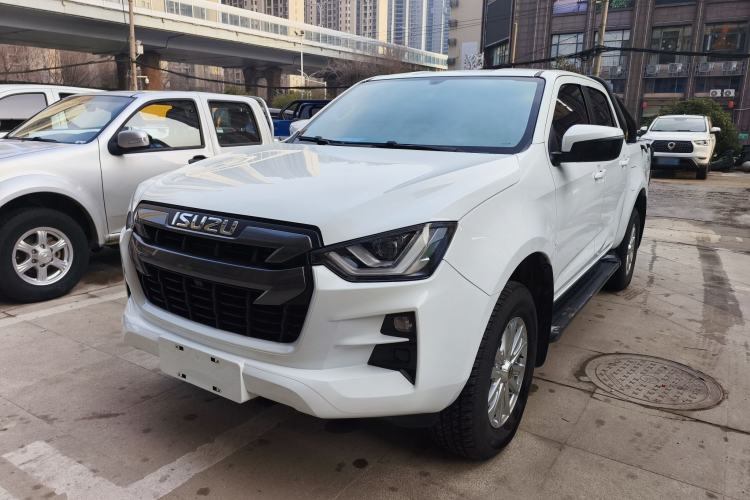 Used Isuzu D-MAX 2023 2.5T Automatic Two-Wheel Drive Diesel Standard Wheelbase Lingdong Edition