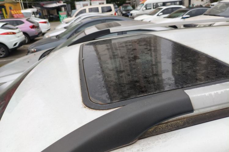 Used FAW Yingzhi G3 2015 1.5L CVT Zhihao Edition Roof