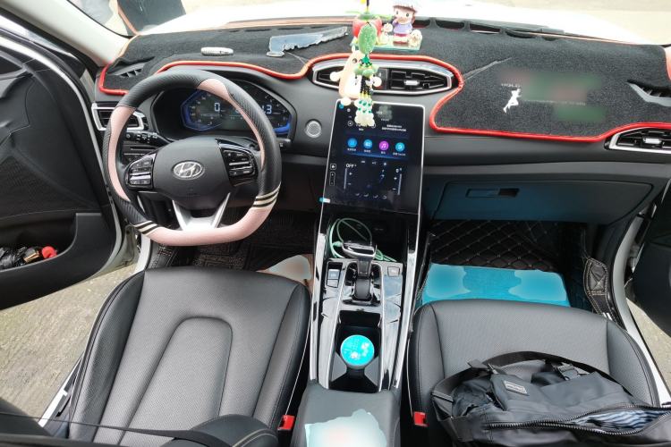 Used Hyundai ix25 2020 1.5L CVT GLS Smart Model Center Console