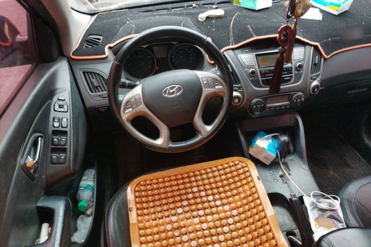 Used Hyundai ix35 2012 2.0L Automatic Two-Wheel Drive Elite Edition GLS
