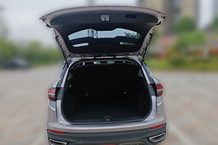 Used Geely Auto Coolray 2019 260T DCT Knight China V Standard Trunk