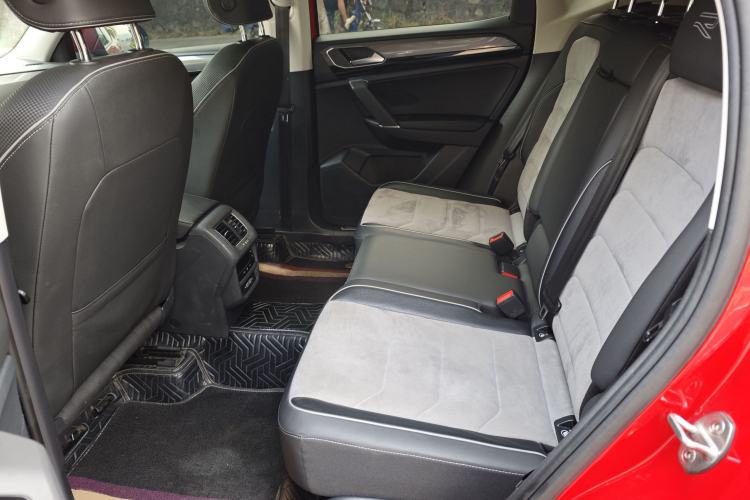 Used Volkswagen Tayron X 2020 330TSI Two-Wheel Drive Luxury Smart Connectivity Version Interior 3