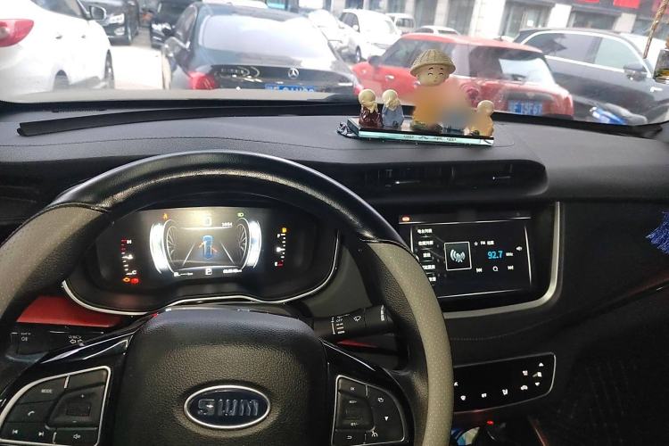 Used SWM Iron Man 2021 1.5T Automatic Golden Edition
