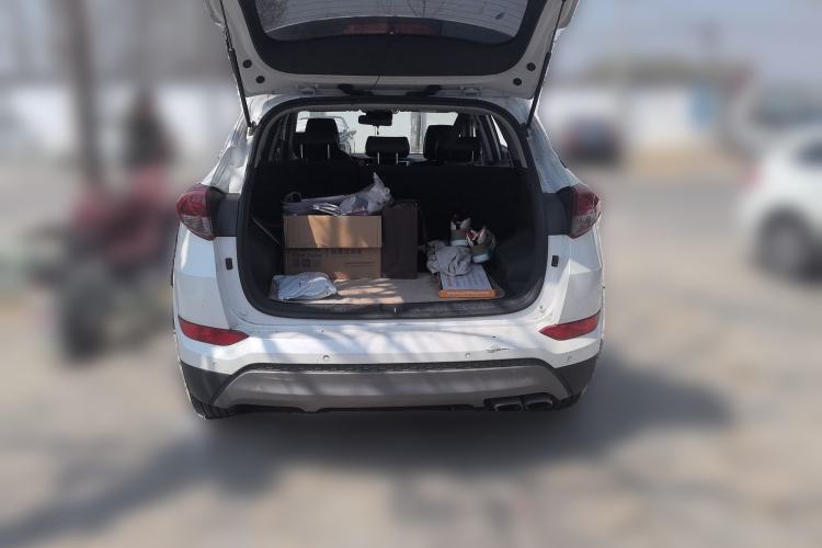 Used Hyundai Tucson 2018 1.6T Dual-Clutch Two-Wheel Drive 15th Anniversary Special Edition Trunk