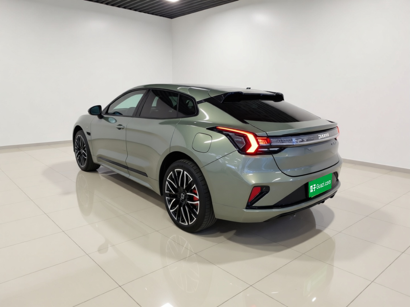 Zeekr 001 2024 YOU Edition 100 kWh All-Wheel Drive — снимка 4