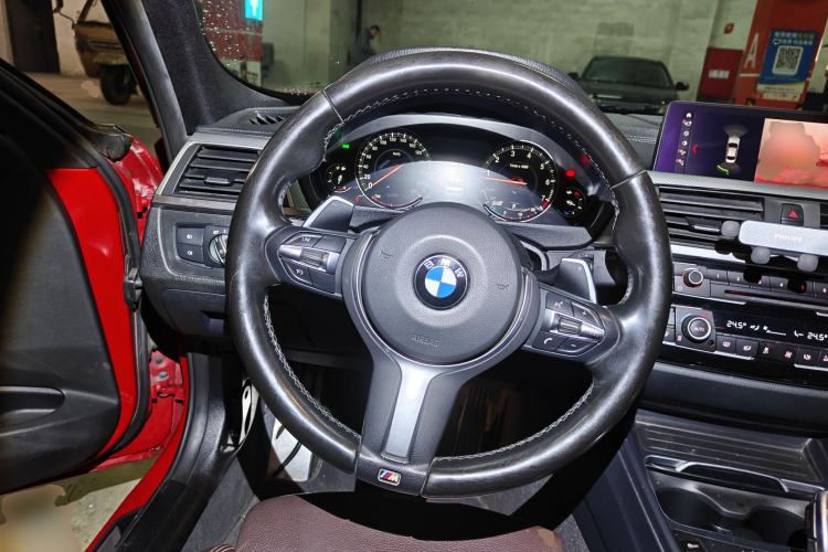 Used BMW 3 Series 2019 320i M Sport Night Edition Steering Wheel