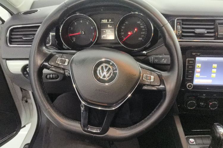 Used Volkswagen Sagitar 2017 1.6L Automatic Comfort Model Steering Wheel