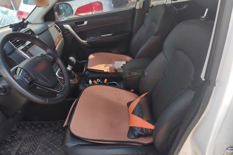 Used Haval H6 2015 Revised Version Sport Edition 1.5T Manual Transmission Two-Wheel Drive Elite Grade
