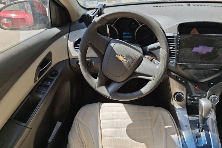 Used Chevrolet Cruze 2015 1.5L Classic SE AT Steering Wheel