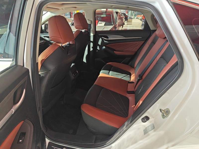 Used CHANGAN Eado 2022 PLUS Blue Whale NE 1.4T GDI DCT Prestige Edition — 16