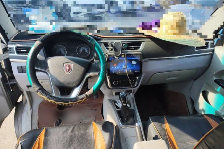 Used Jinbei New Hiace X30L 2016 1.5L Wealth Edition DLCG14 Center Console