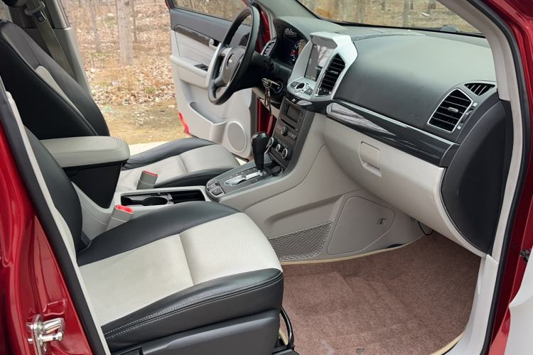 Used Chevrolet Captiva 2014 2.4L 4x4 Luxury Edition 5 Seats