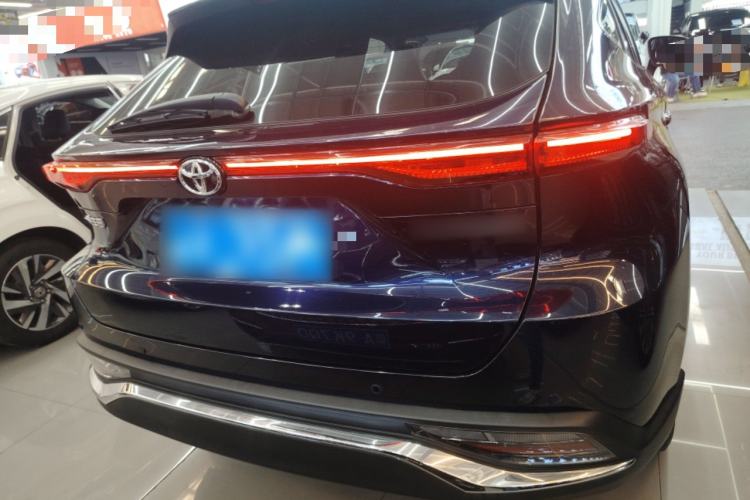 Used Toyota Harrier 2022 2.0L CVT Two-Wheel Drive Luxury Edition
