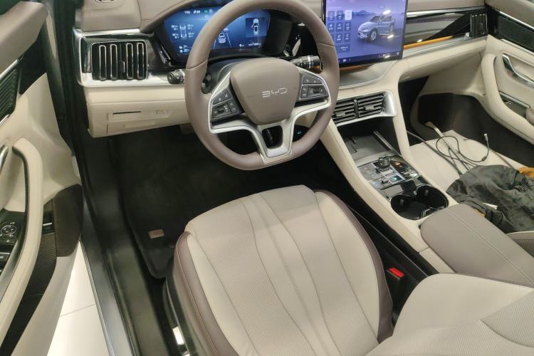 Used BYD Song PLUS New Energy 2025 DM-i 112KM Prestige Model Driver Seat